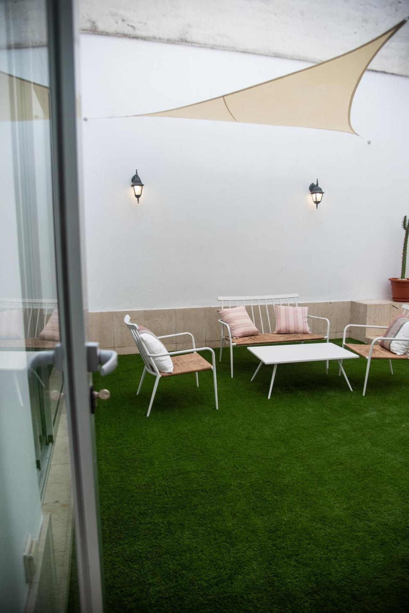 Tentudia Charming Apartments With Private Roof-Top Or Patio In San Bernardo By Ocityzen Sevilla Eksteriør bilde