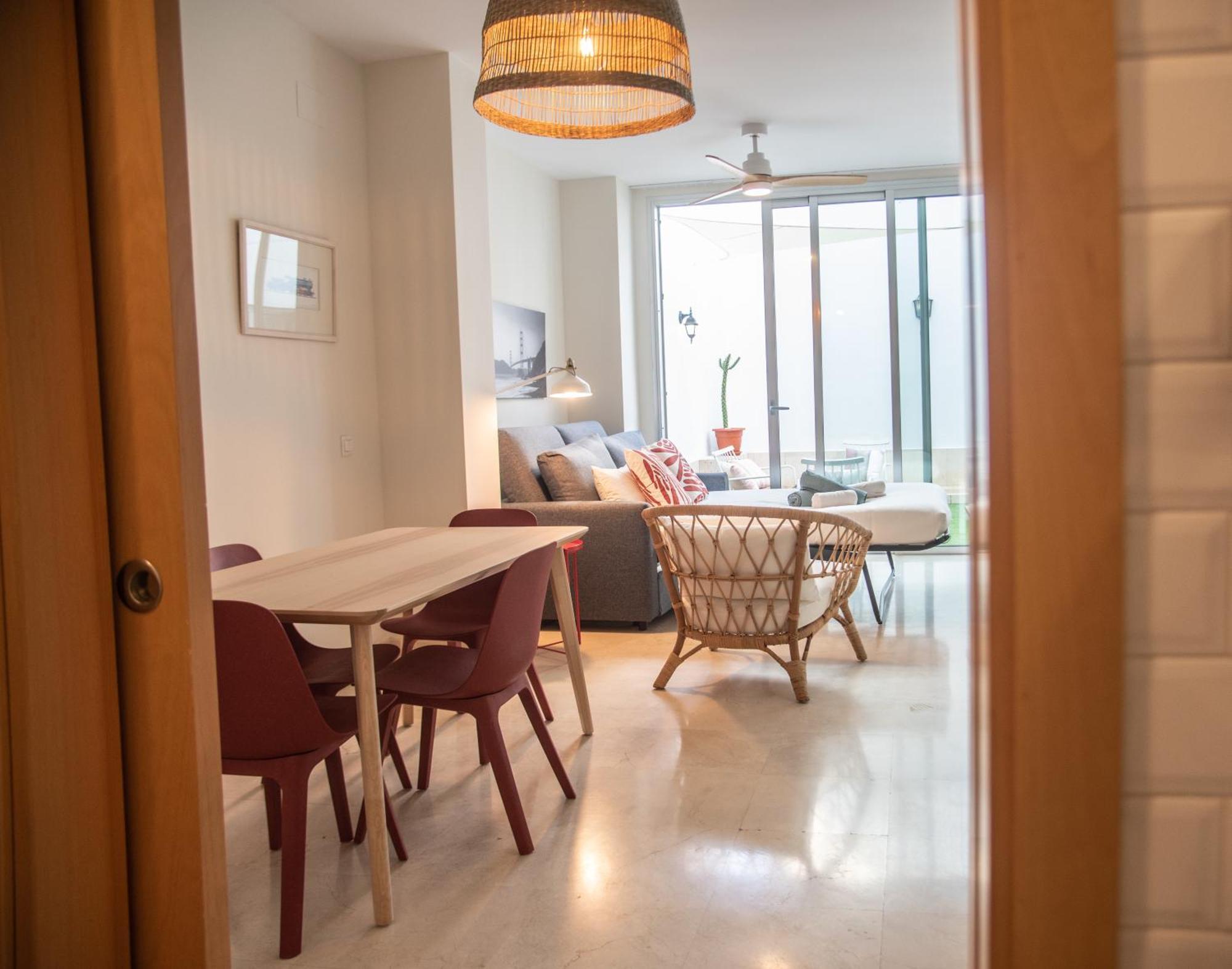 Tentudia Charming Apartments With Private Roof-Top Or Patio In San Bernardo By Ocityzen Sevilla Eksteriør bilde