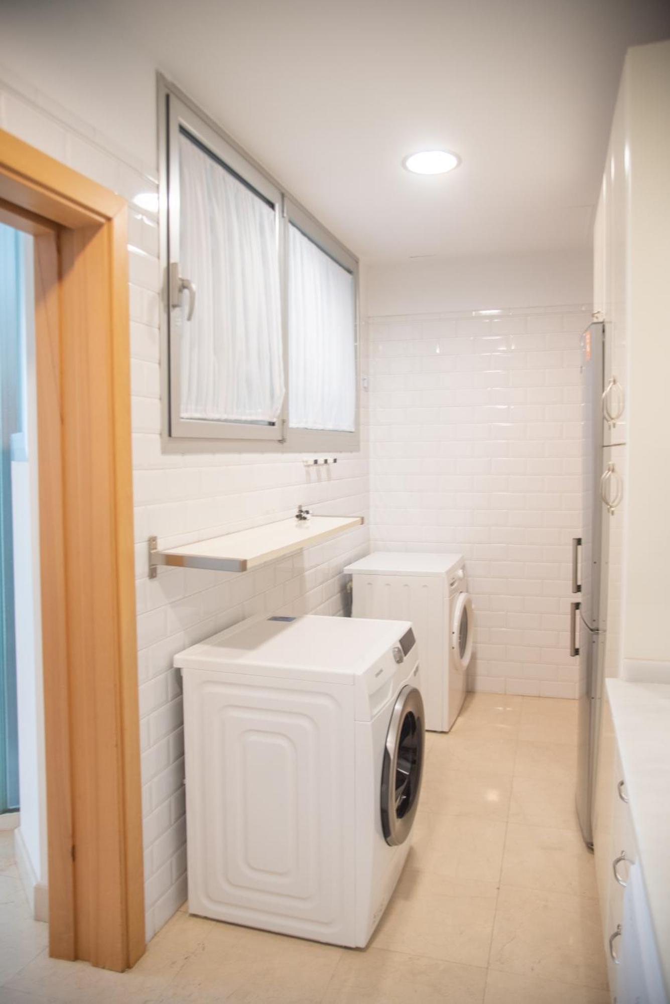 Tentudia Charming Apartments With Private Roof-Top Or Patio In San Bernardo By Ocityzen Sevilla Eksteriør bilde