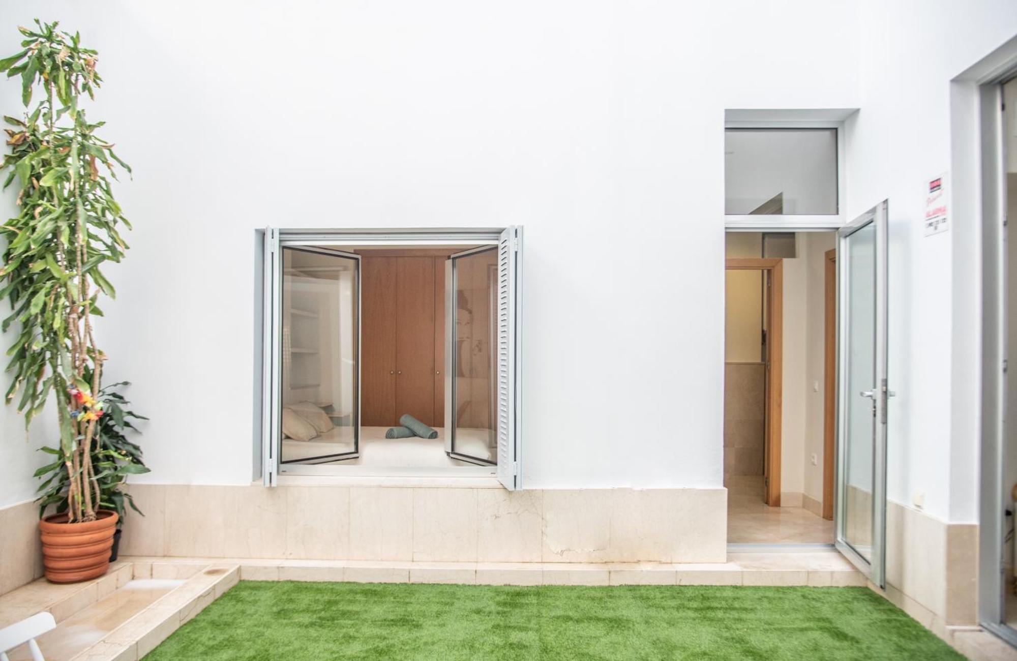 Tentudia Charming Apartments With Private Roof-Top Or Patio In San Bernardo By Ocityzen Sevilla Eksteriør bilde