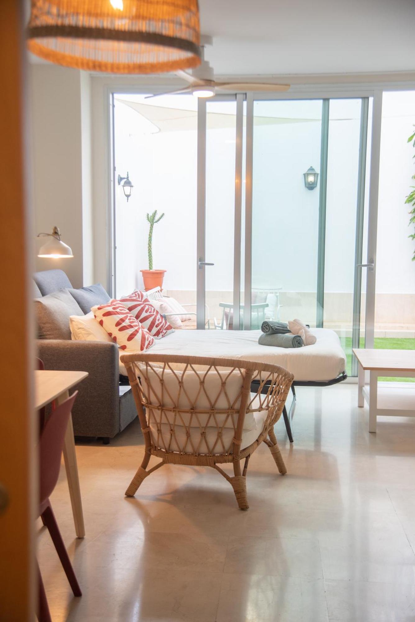 Tentudia Charming Apartments With Private Roof-Top Or Patio In San Bernardo By Ocityzen Sevilla Eksteriør bilde