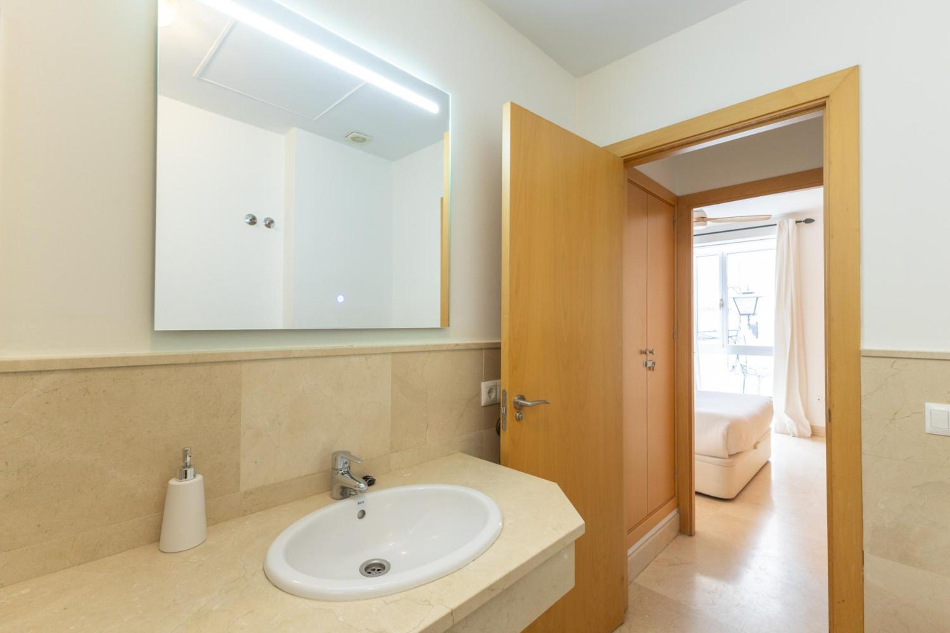 Tentudia Charming Apartments With Private Roof-Top Or Patio In San Bernardo By Ocityzen Sevilla Eksteriør bilde