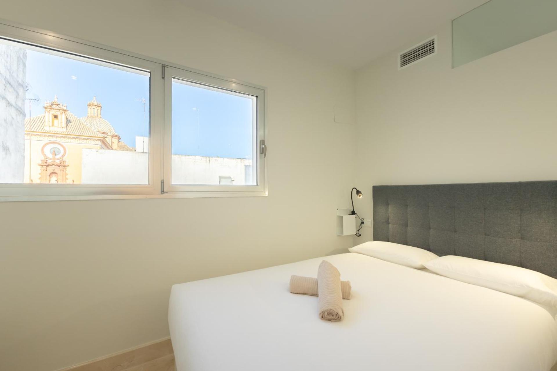 Tentudia Charming Apartments With Private Roof-Top Or Patio In San Bernardo By Ocityzen Sevilla Eksteriør bilde
