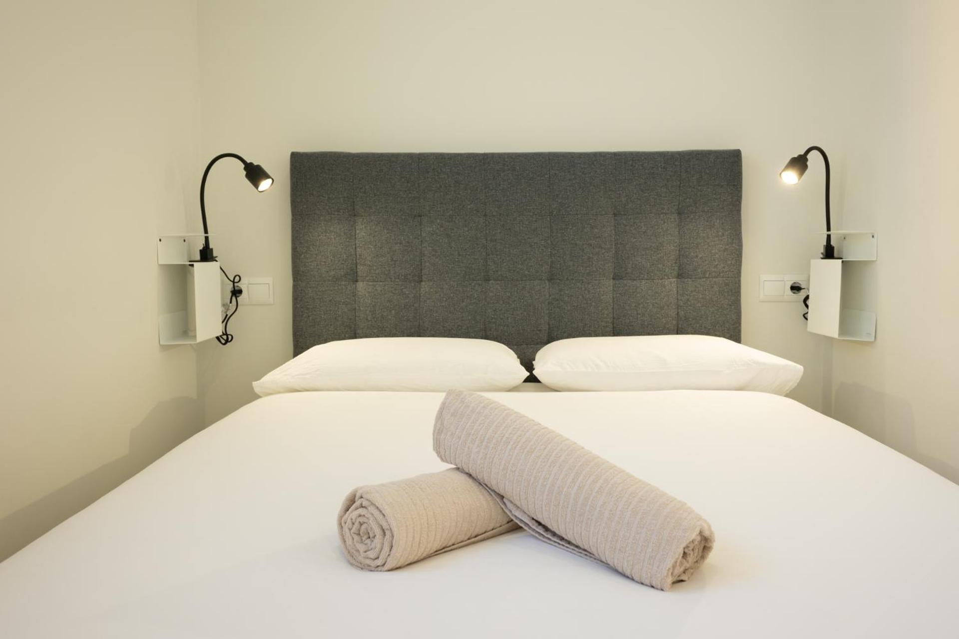 Tentudia Charming Apartments With Private Roof-Top Or Patio In San Bernardo By Ocityzen Sevilla Eksteriør bilde